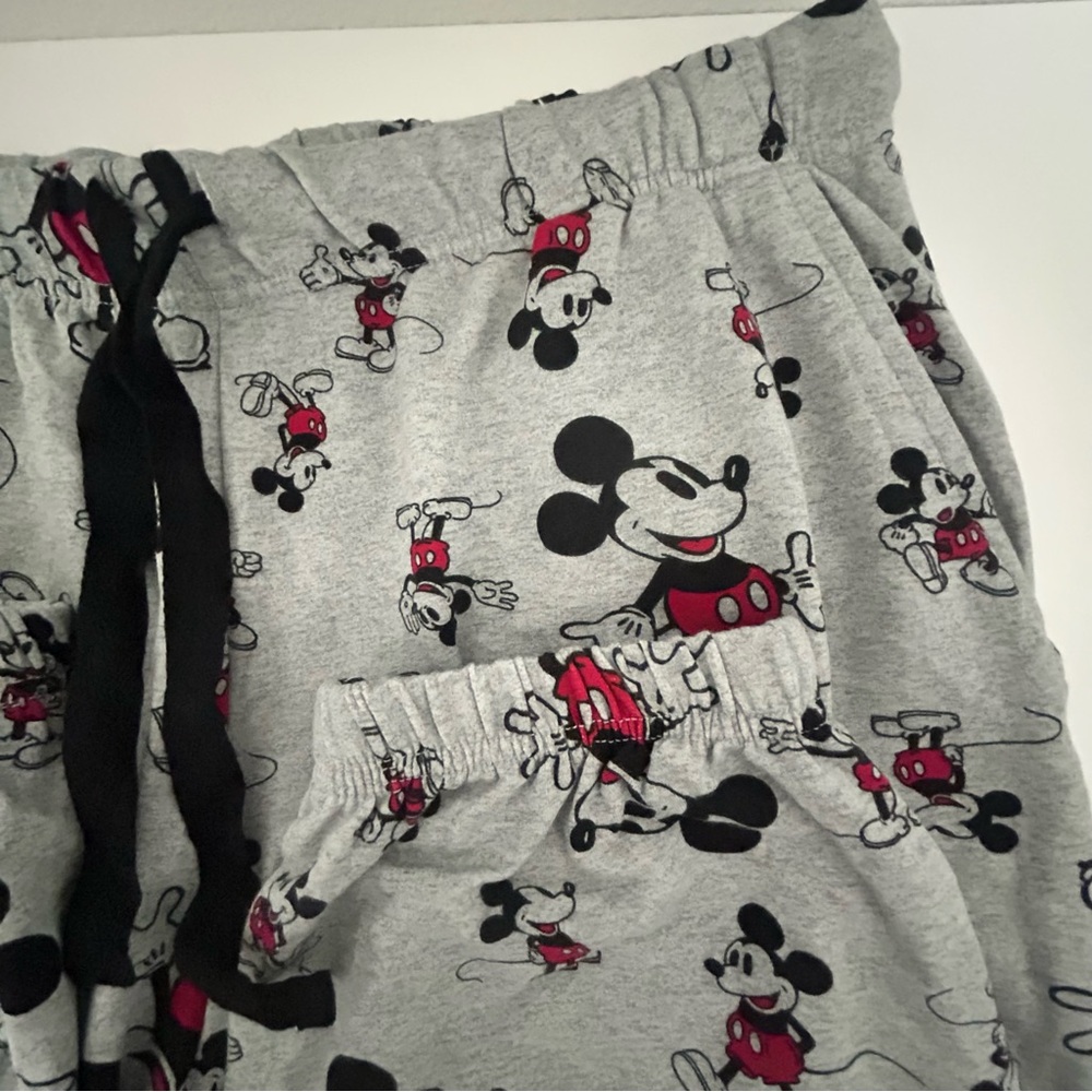 NWOT Disney Mickey Mouse Long Sleeve Soft Jersey Pajama Lounge Set, Size L - Picture 14 of 15
